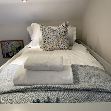Holly Cottage, 2, Northbrook Park, Farnham-Up To 6 Adults Luaran gambar