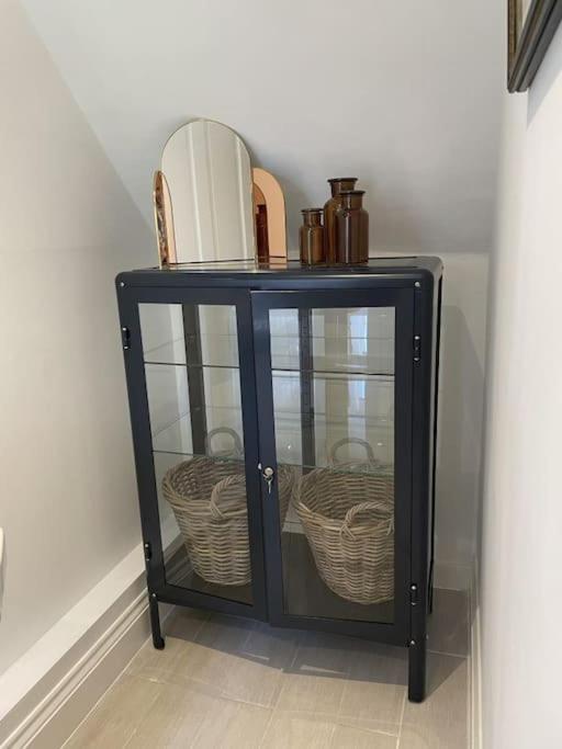 Holly Cottage, 2, Northbrook Park, Farnham-Up To 6 Adults Luaran gambar