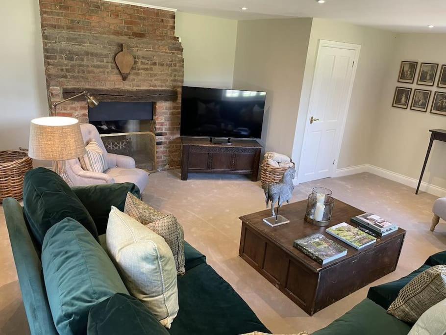 Holly Cottage, 2, Northbrook Park, Farnham-Up To 6 Adults Luaran gambar